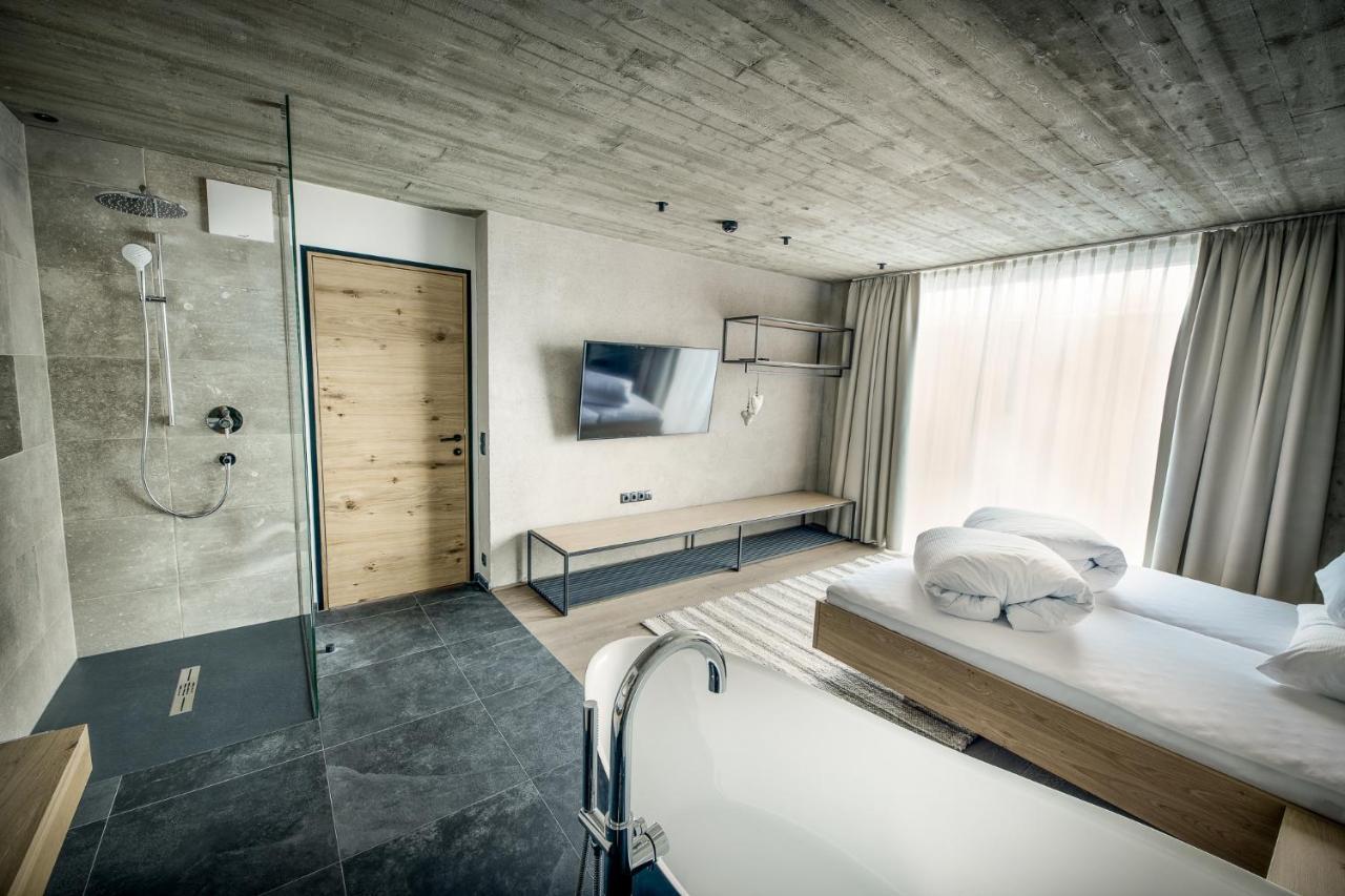 Glanz & Glory Appartements Laengenfeld Exterior foto